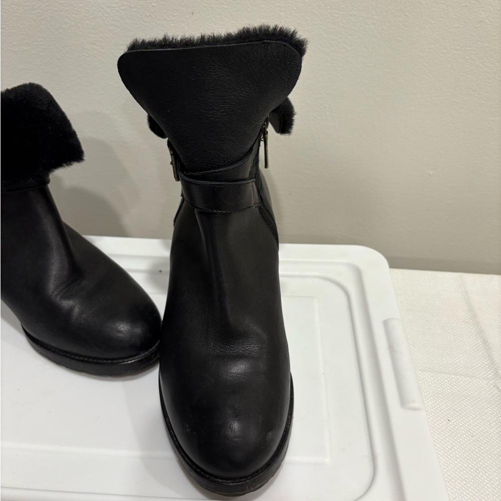 Roots Black Women's Winter Boots